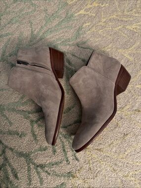 Sam Edelman antico grey suede Petty Ankle Bootie 10